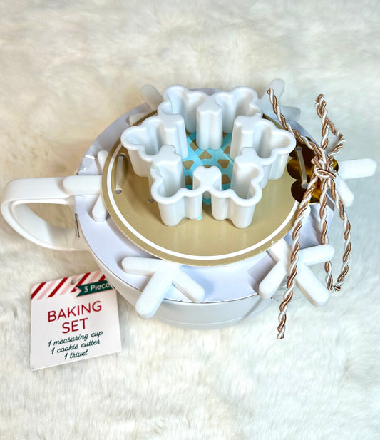 Snowflake Baking Set