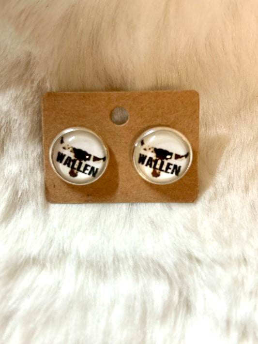 Wallen White Horns Button Earrings