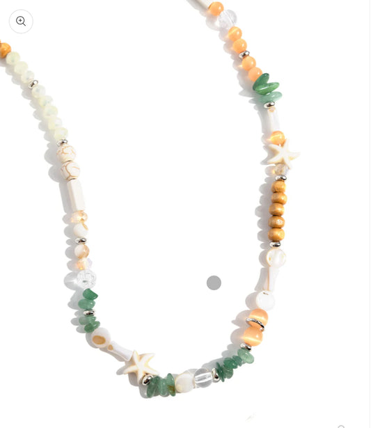 Beachy Beginner Green Necklace