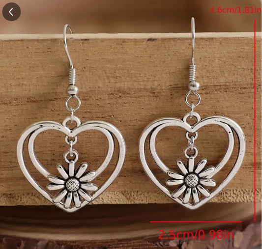 Daisy & Heart  Earrings